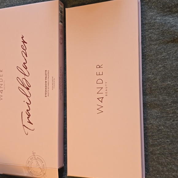 BRAND NEW WANDER BEAUTY TRAILBLAZER PALETTE - Picture 5 of 11